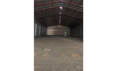 Alquiler Bodega 1454 m² en Via Daule, Guayaquil