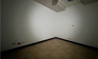 Local Comercial en Pb - Alquiler - Excelente Ubicacion Costa del Este