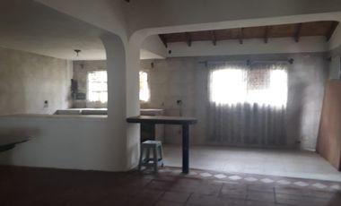 Casa en venta en Ezpeleta Este