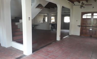 Casa en venta en Ezpeleta Este