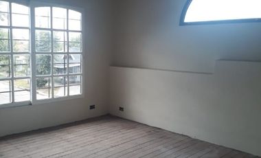 Casa en venta en Ezpeleta Este