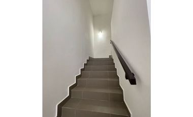 Se Alquila duplex,  Semi amoblada, Costa Verde