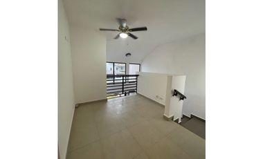 Se Alquila duplex,  Semi amoblada, Costa Verde