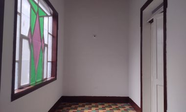 casa en arriendo en manrique central 1. Cod A215536