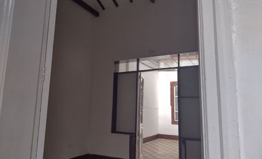 casa en arriendo en manrique central 1. Cod A215536