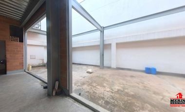 local en arriendo en la america. Cod A6042