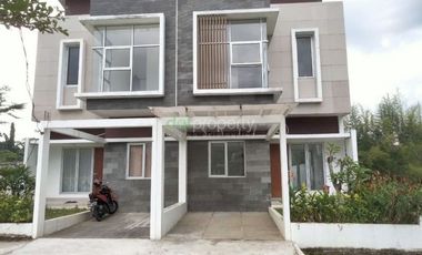 Rumah 2 Lantai Siap Huni Pinggir Jalan Babakan Madang