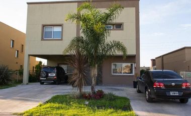 Casa en venta en Los Troncos