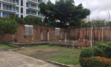 lote en venta en la floresta. Cod V24341