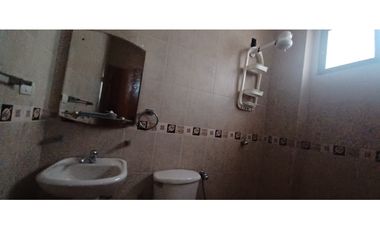 VENDO CASA EN LA GARZOTA 1