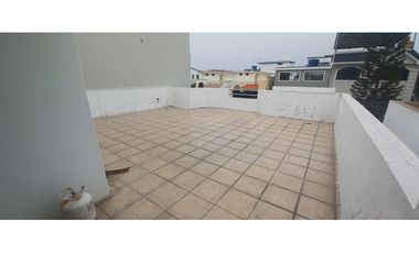 VENDO CASA EN LA GARZOTA 1