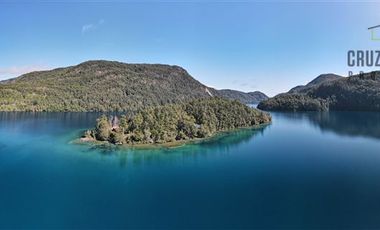Agrícola en Venta en Espectacular Isla en el Lago Las Rocas, Puelo Alto