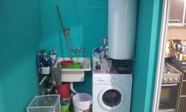 P-H EN DOS PLANTAS EN ESQUINA DE 3 AMBIENTES Y ENTRADA DE AUTO