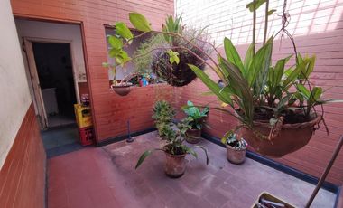 casa en venta en barrio blanco. Cod V26823