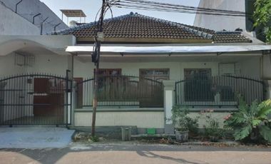 Rumah disewakan di Genteng, Surabaya