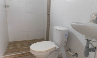 casalote en venta en el manantial. Cod V92128