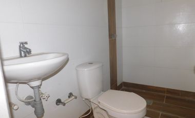 casalote en venta en el manantial. Cod V92128