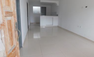 casalote en venta en el manantial. Cod V92128