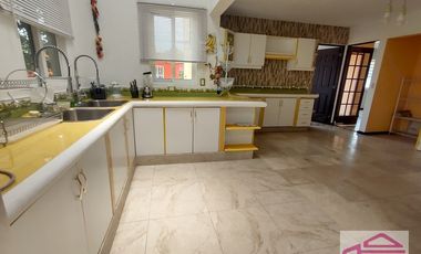 Casa en Condominio en Burgos Bubambilias, Cuernavaca Morelos.