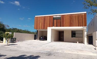 Residencia de lujo con 4Rec al Norte de la ciudad de Mérida, Yucatán
