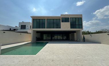 Residencia de lujo con 4Rec al Norte de la ciudad de Mérida, Yucatán
