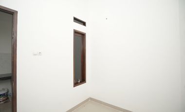 Rumah 10 Mnt ke Plaza Taman Harapan Baru Siap Huni Dibantu KPR J-37880