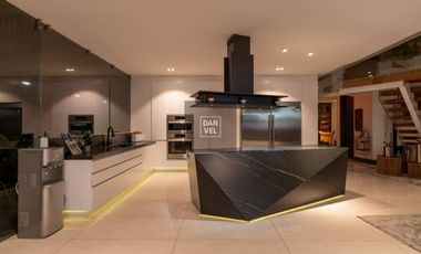 Casa en Venta en Medellín Alto de las Palmas