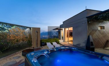 Casa en Venta en Medellín Alto de las Palmas