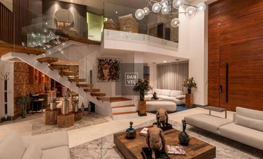 Casa en Venta en Medellín Alto de las Palmas