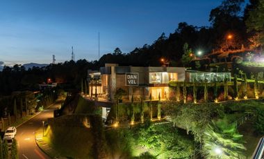 Casa en Venta en Medellín Alto de las Palmas