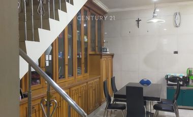 Rumah Strategis One Gate Akses Di Sunter Indah R2244