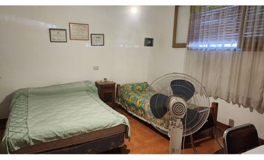 Vendo Casa Barrio Pueyrredon de 4 Dormitorios