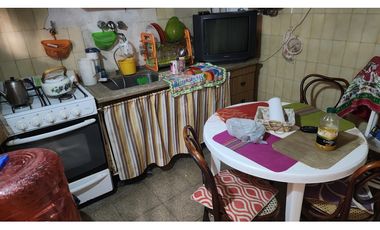 Vendo Casa Barrio Pueyrredon de 4 Dormitorios