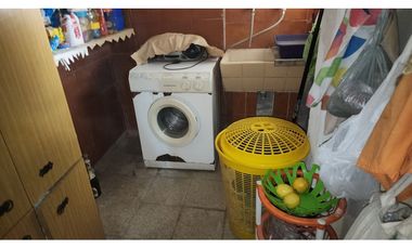 Vendo Casa Barrio Pueyrredon de 4 Dormitorios