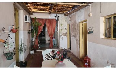 Vendo Casa Barrio Pueyrredon de 4 Dormitorios
