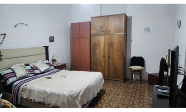 Vendo Casa Barrio Pueyrredon de 4 Dormitorios