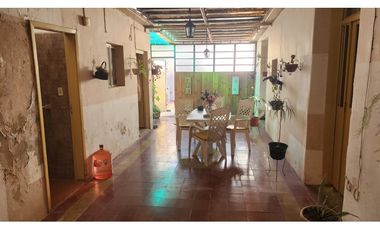 Vendo Casa Barrio Pueyrredon de 4 Dormitorios