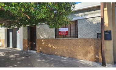 Vendo Casa Barrio Pueyrredon de 4 Dormitorios