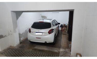 Vendo Casa Barrio Pueyrredon de 4 Dormitorios
