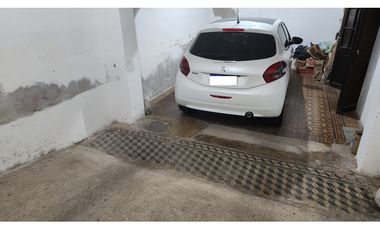Vendo Casa Barrio Pueyrredon de 4 Dormitorios