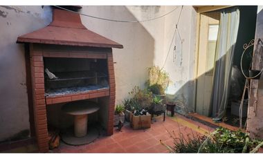 Vendo Casa Barrio Pueyrredon de 4 Dormitorios