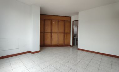 apartamento en arriendo en avenida libertadores. Cod A22721