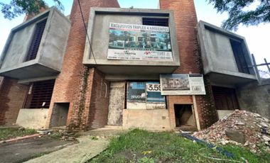 Triplex en venta en Barrio Parque