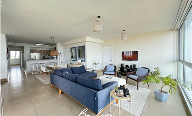 VENDO APARTAMENTO DE PLAYA/ VISTA AL MAR EN SAN CARLOS, PH RIO MAR (2)