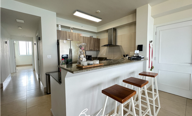 VENDO APARTAMENTO DE PLAYA/ VISTA AL MAR EN SAN CARLOS, PH RIO MAR (2)