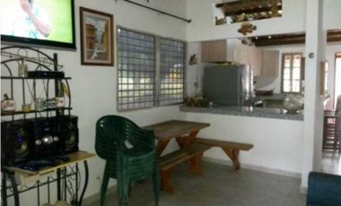 ALQUILO CASA EN CHAME NUEVA GENERACIÓN ARENAS NEGRA 2R