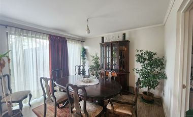 Casa en venta de 4 dorm. El Polo de Machali, buena ubicación