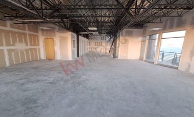 Oficina corporativa en renta. Edificio Alpha, Campos Eliseos