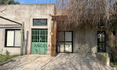 Angela Sbacco Propiedades Vende: Casa en Sakura