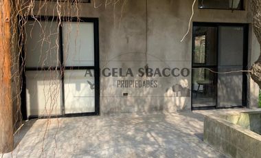 Angela Sbacco Propiedades Vende: Casa en Sakura